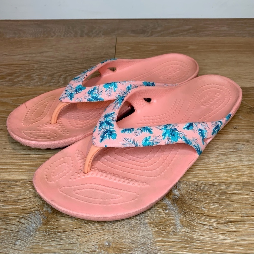 Crocs Women's Kadee II Seasonal Pink Blue Flip Flops, Size 7
